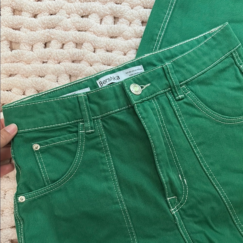 Bershka Green High Rise Women Jeans - Picture 4 of 5